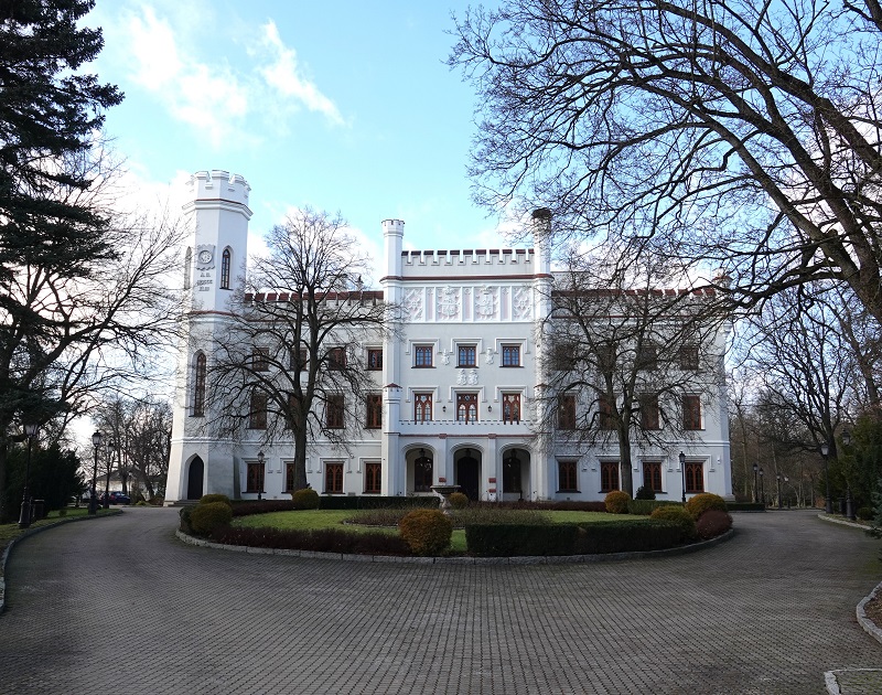 Pałac w Starejwsi