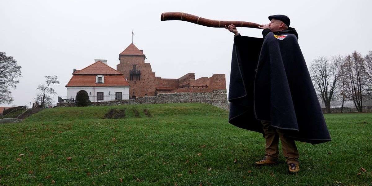 Piotr Dorosz na Zamku w Liwie. Mistrz Ligawki.
