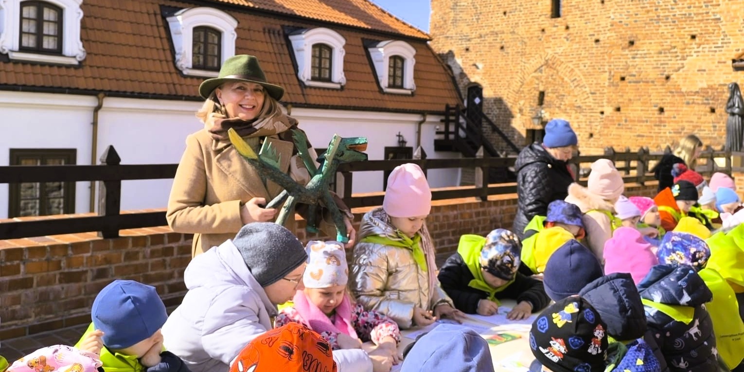 Powitaliśmy wiosnę z latawcami i smokami !